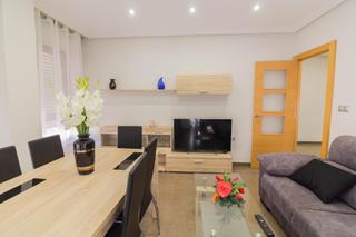 Miete Etagenwohnung in Redován. Amplio y moderno piso reformado en el corazón de redován.