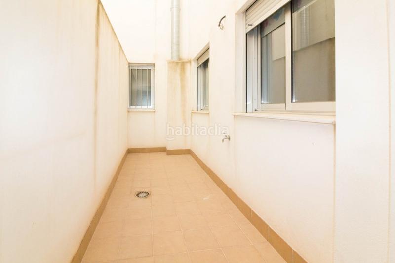 Foto 35a5efb1-7d21-4f10-91bd-7573e57989ca. Alquiler piso  seminuevo en alquiler en Albatera