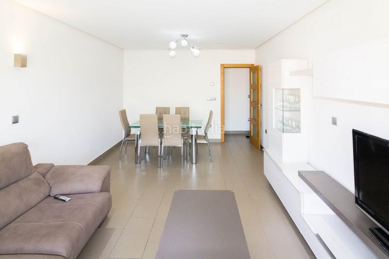 Foto 95d3471d-624e-4fd0-b893-2c992c4b827d. Alquiler piso  seminuevo en alquiler en Albatera