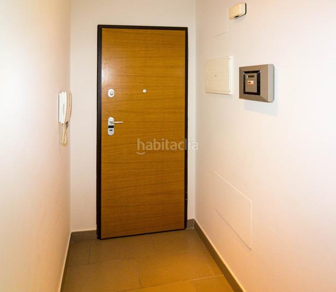 Foto e0676fa2-9363-4baa-8b4f-7c5a00093064. Alquiler piso  seminuevo en alquiler en Albatera