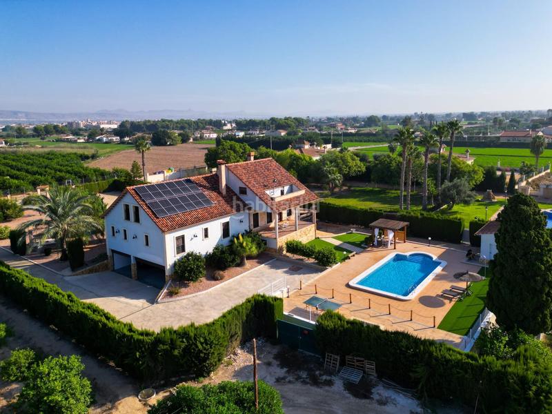 Foto ca467807-d38a-4882-9478-ad1a5ed7b956. Chalet with heating parking pool in Catral