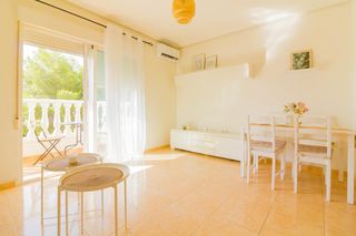 Alquiler Apartamento en Almoradí. Piso  plaza de garaje en almoradí