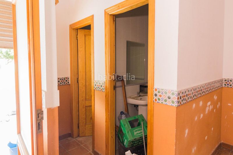 Foto a248a96c-5e6a-485a-983e-b094da6b4794. Local comercial a Redován