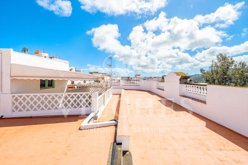 Foto 4cc36586-85af-4e97-90ff-eef5fb268163. Chalet en Arucas casco Arucas