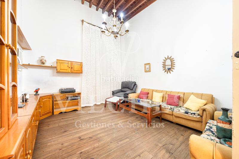 Foto d5b0f317-aedd-40b3-be39-d2c94c8cb462. Chalet en Arucas casco Arucas