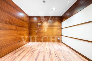 Office space in Calle murga 61