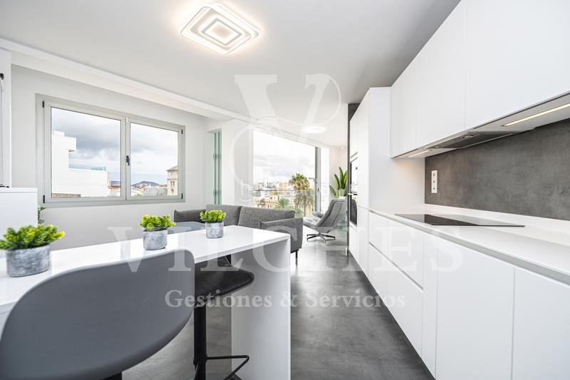 Foto 00f066d6-3453-47cb-8483-bc9066f42164. Piso  reformado a estrenar en Triana Palmas de Gran Canaria (Las)