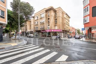 Locale commerciale in Calle Pío XII