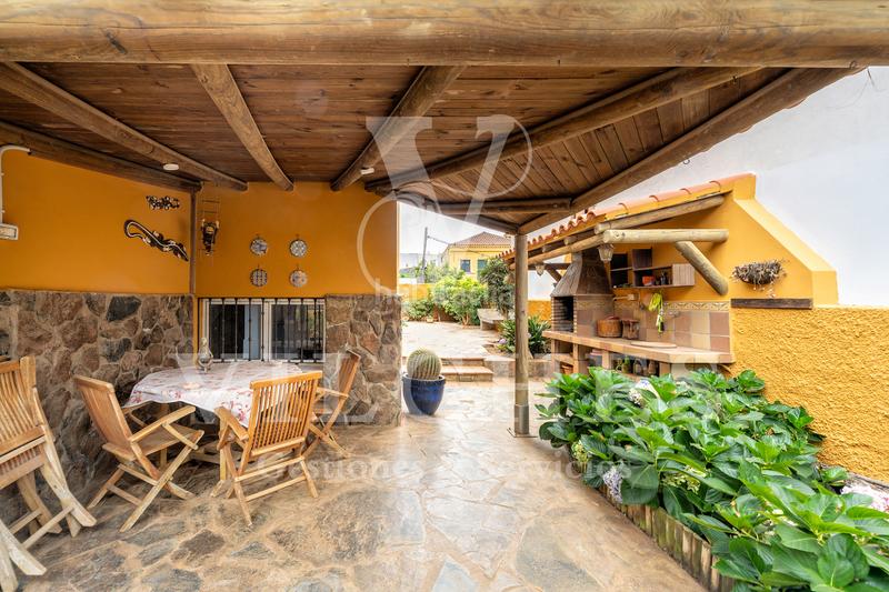 Foto 2c9ff083-7edb-4bcc-9363-4997073ba332. Chalet avec parking dans Los Castillos Arucas