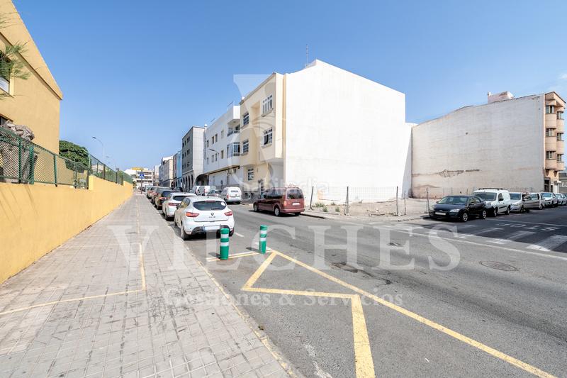 Foto b02bb3ab-cece-45a1-a459-e1fdffabe125. Piso en Vecindario - El Doctoral - Cruce de Sardina Santa Lucía de Tirajana