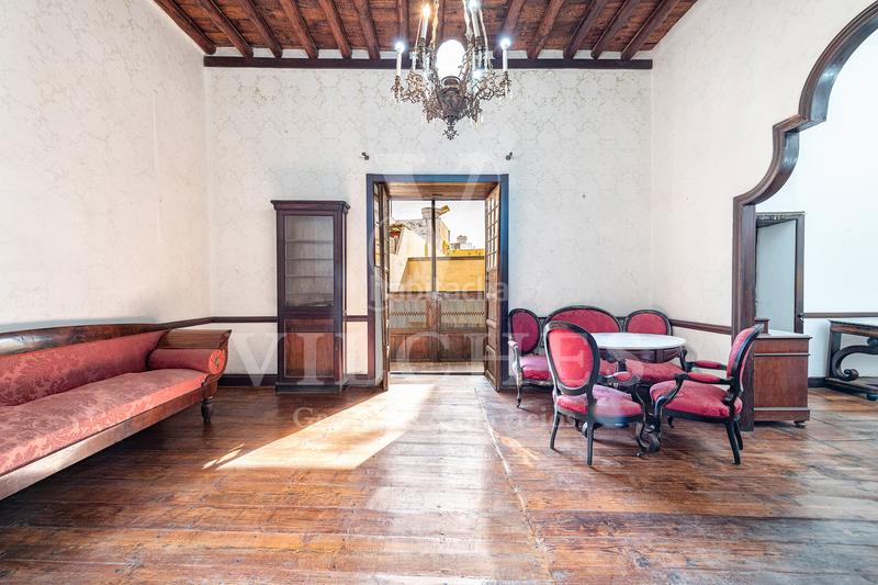 Foto f2e6a00c-df2d-427a-953b-0ee6d369dd93. Chalet dans Vegueta Palmas de Gran Canaria (Las)