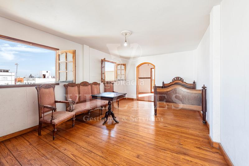 Foto c427a3f3-f231-43b2-9cd3-3c62a1fac1c2. Chalet en Vegueta Palmas de Gran Canaria (Las)