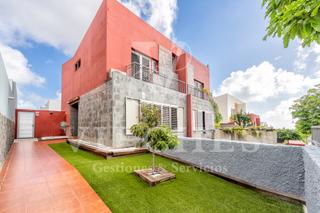 Xalet  Calle arquitecto laureano arroyo. Tafira