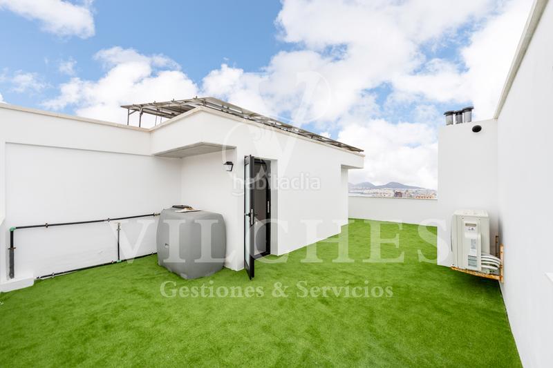 Foto a30cdf7c-760c-4ba5-8abe-1f90ac909440. Chalet with parking in Siete Palmas Palmas de Gran Canaria (Las)