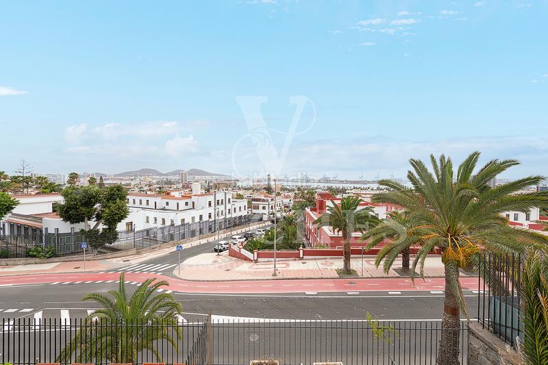 Foto a5a68e09-07a5-4ffe-a5e8-d045e8f6b3cd. Xalet amb aparcament a Altavista - Don Zoilo Palmas de Gran Canaria (Las)
