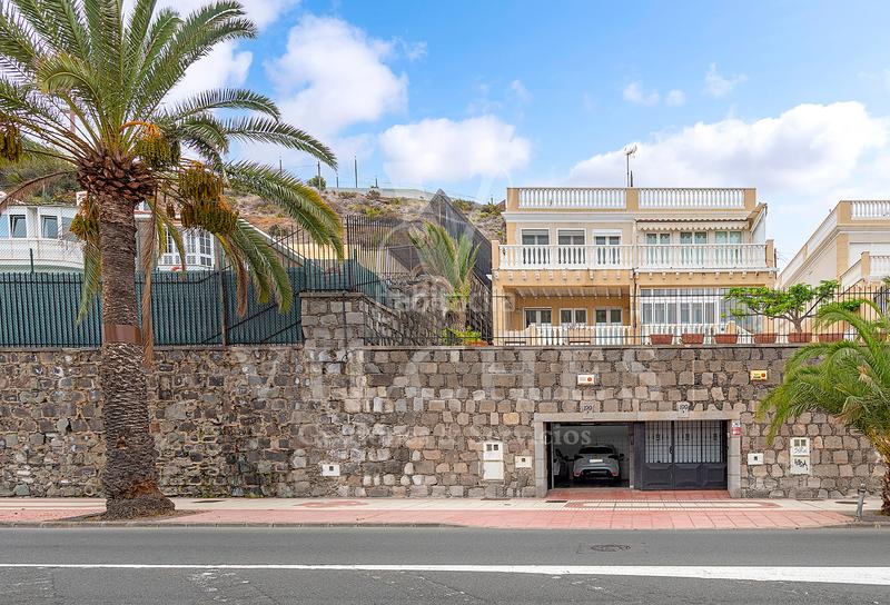 Foto d3e17528-1b41-4e55-93a5-ad773cb70fc1. Xalet amb aparcament a Altavista - Don Zoilo Palmas de Gran Canaria (Las)