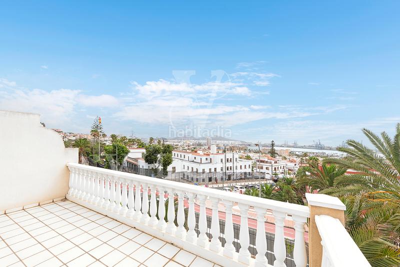 Foto e001b8dd-875d-4808-b1f1-7df9743a98f9. Xalet amb aparcament a Altavista - Don Zoilo Palmas de Gran Canaria (Las)