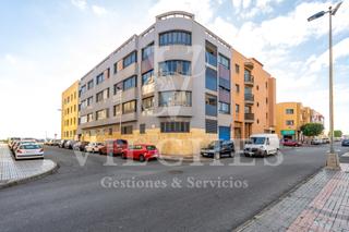 Miete Etagenwohnung  Calle poetisa maria del pino blanco jardin