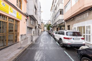 Local Comercial en Calle Montevideo