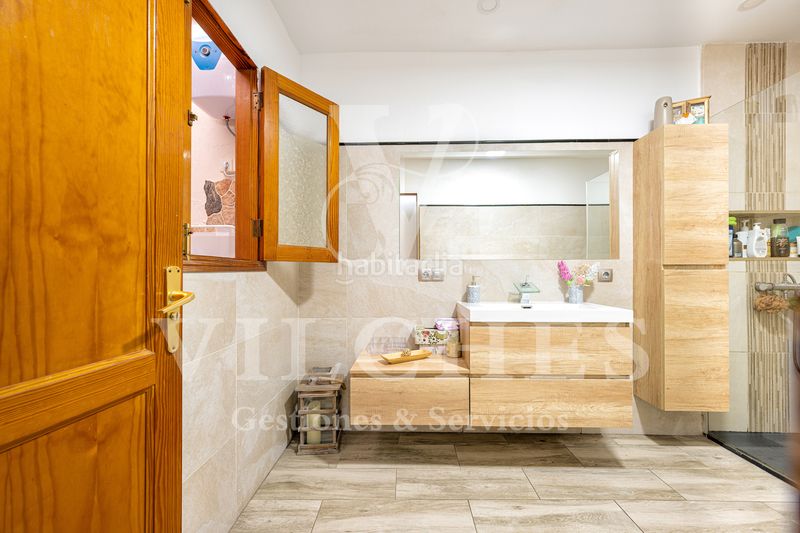 Foto c6eff0ff-f5c6-4252-b156-5b2ce9a3dacf. Pis amb aparcament a Carrizal Ingenio