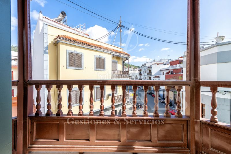 Foto 0c1afd10-225f-43d1-84fe-1d65552b3c4d. Xalet amb aparcament a Teror pueblo Teror