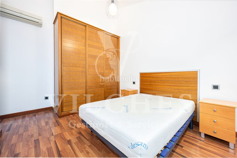 Foto c6423c92-4087-4324-83a9-71a31f1f9b3b. Xalet amb xemeneia calefacció aparcament piscina a Telde