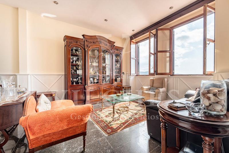 Foto de00e1b3-c416-4d11-972a-6e10891a610e. Casa en Santa Catalina - Canteras Palmas de Gran Canaria (Las)