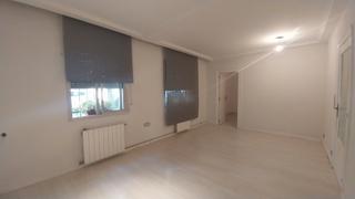Appartement  Calle de la ribera del alhama. Ciudad jardín-parque roma