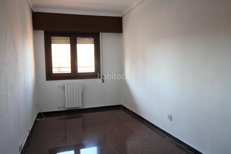 Foto b5de832d-dfc5-4627-ad0a-dc18c0370432. Alquiler piso misma avenida goya en Doctor Cerrada Zaragoza