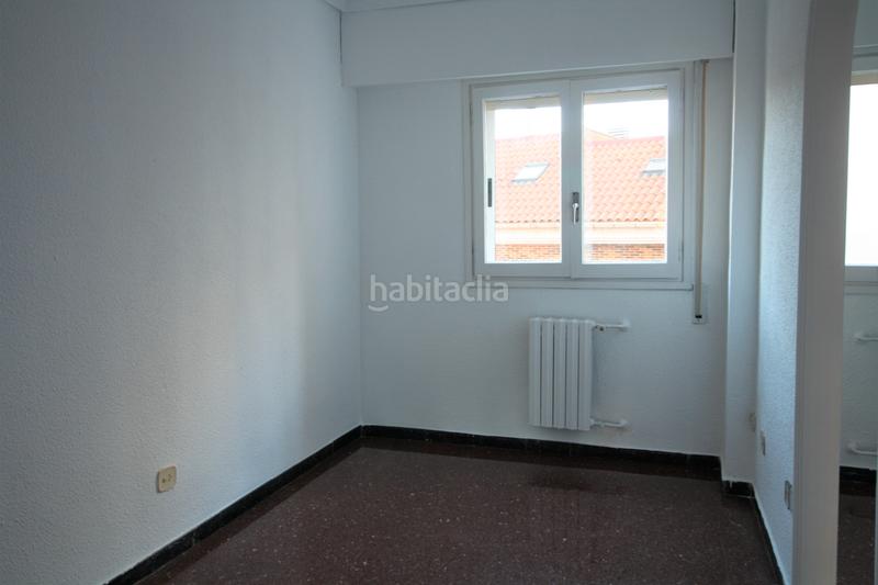 Foto e4e6227d-cb73-4bc3-b195-e38fabd71f72. Miete etagenwohnung in Doctor Cerrada Zaragoza