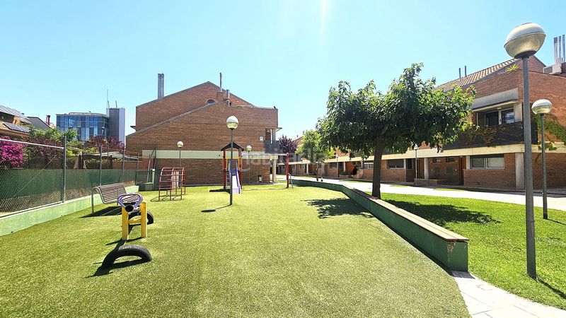 Foto 3e3a1553-5065-4323-9121-13fb38d63379. Casa adossada amb calefacció aparcament piscina a Zaragoza