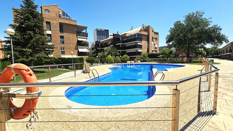 Foto 805c5769-f1d7-4ec9-883e-349e7252caab. Casa adossada amb calefacció aparcament piscina a Zaragoza