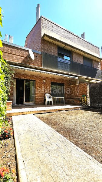Foto 9cc292c5-fc0e-48eb-bec9-e62d2750d551. Casa adossada amb calefacció aparcament piscina a Zaragoza