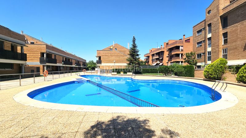 Foto a12c5fd8-5497-418c-b74b-03ffb785aacf. Casa adossada amb calefacció aparcament piscina a Zaragoza