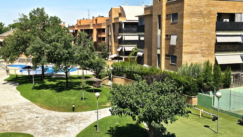 Foto b752e575-ab61-4406-91fe-63bfbd72978d. Casa adossada amb calefacció aparcament piscina a Zaragoza