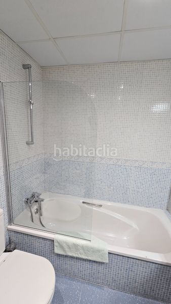 Foto f6e350ad-ddeb-4ec6-a2db-e70044c7b165. Casa adossada amb calefacció aparcament piscina a Zaragoza