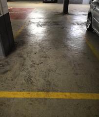 Autoparkplatz in Carrer de bolvia 126. Para coche mediano