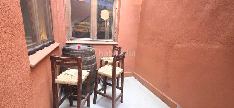 Foto 55a5c38a-7b65-4c4e-aed6-adc4879c6e47. Casa adossada amb xemeneia calefacció aparcament a Terrassa