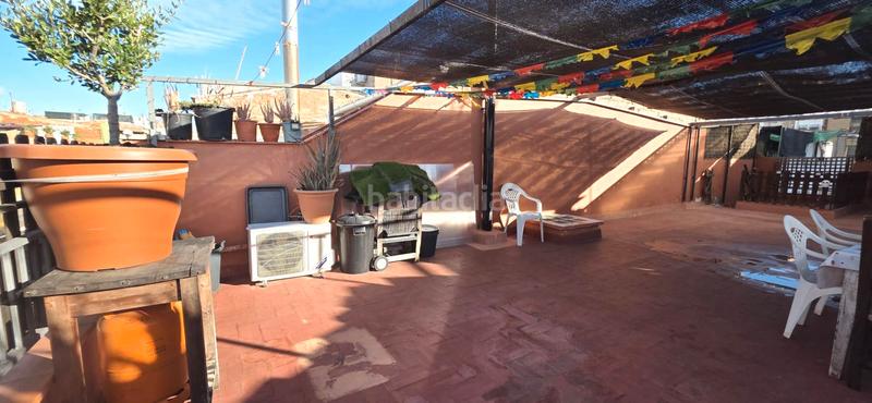 Foto 8eef6a93-c5ad-4581-9b6e-f0bef5b1dc4a. Casa adossada amb xemeneia calefacció aparcament a Terrassa