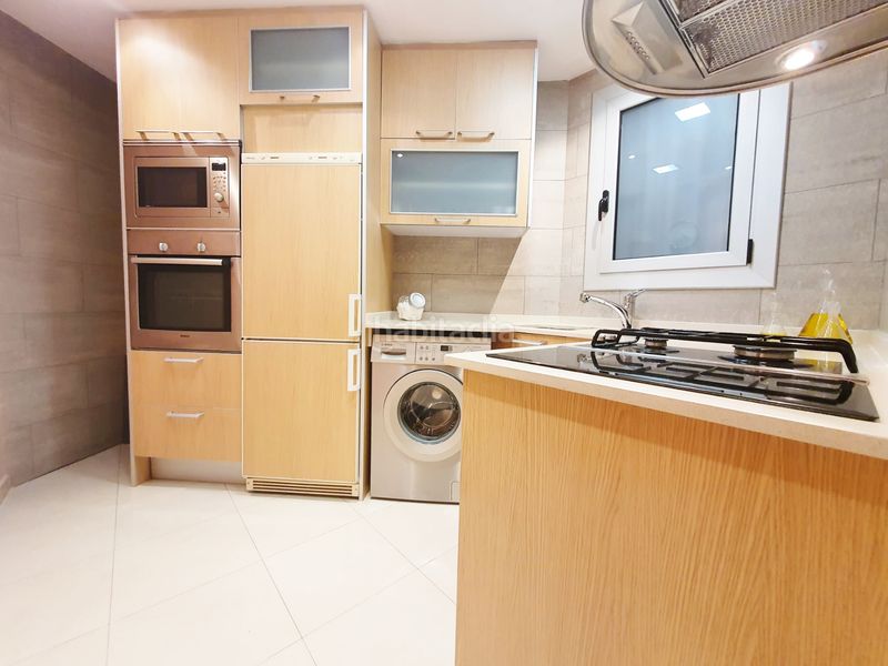 Foto ad29fb40-e1d8-4f8d-9477-48108ac38d93. Pis a Sagrada Família Barcelona