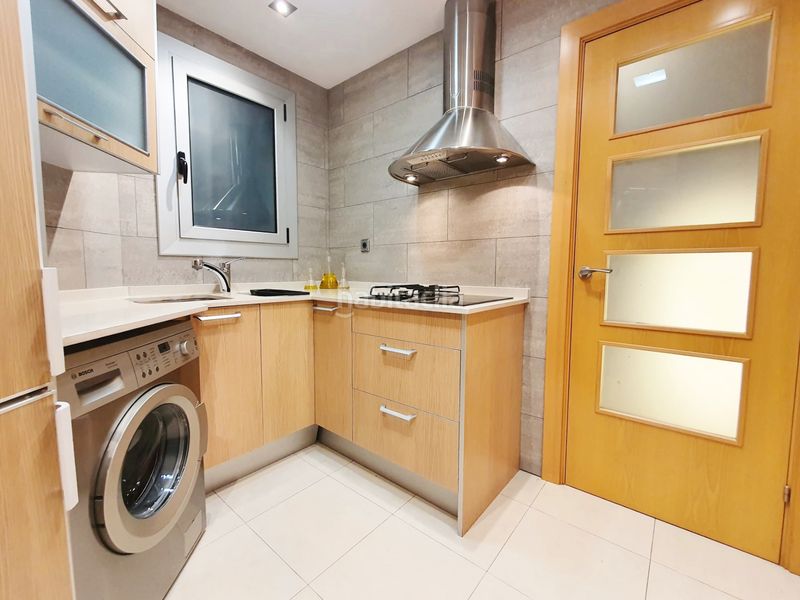 Foto de63fd4b-4ac4-4529-bef4-353b3350fe63. Pis a Sagrada Família Barcelona