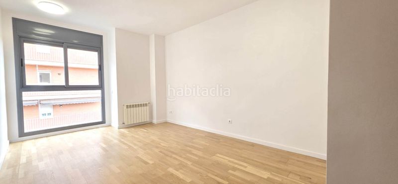 Foto 32b78ff7-5d51-48c7-93e6-8f00820f86f0. Àtic amb calefacció aparcament a El Clot Barcelona