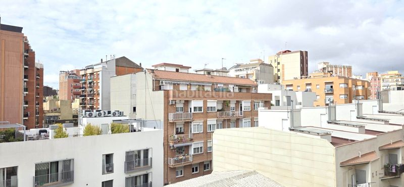 Foto 741278b8-73d7-4326-b6e5-e350dd365654. Àtic amb calefacció aparcament a El Clot Barcelona