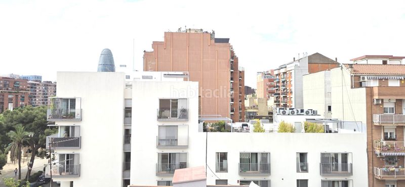 Foto 85e91a75-7ae9-4c67-a6bd-2dd31c7ecf20. Àtic amb calefacció aparcament a El Clot Barcelona