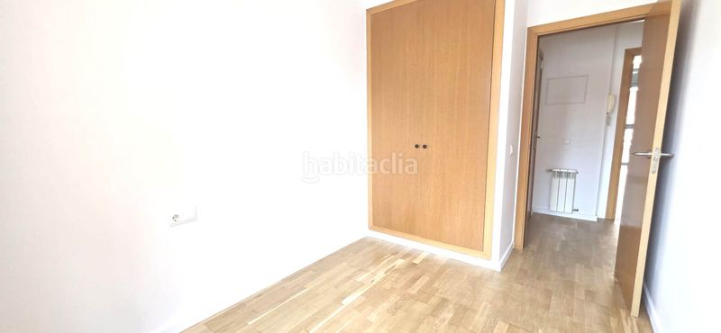 Foto ac58a5da-f229-47e7-8445-2be0eb3ed0b1. Àtic amb calefacció aparcament a El Clot Barcelona