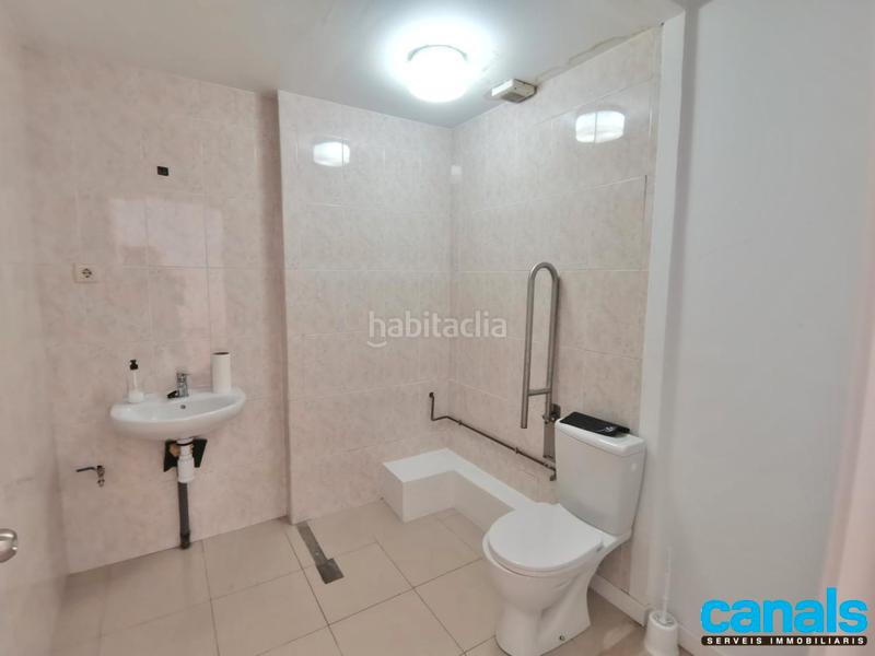 Foto fd93a304-d71a-41b3-8cfb-82625382f62a. Alquiler local comercial en Can Tiana Ripollet