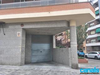 Autoparkplatz in Centre-Cordelles