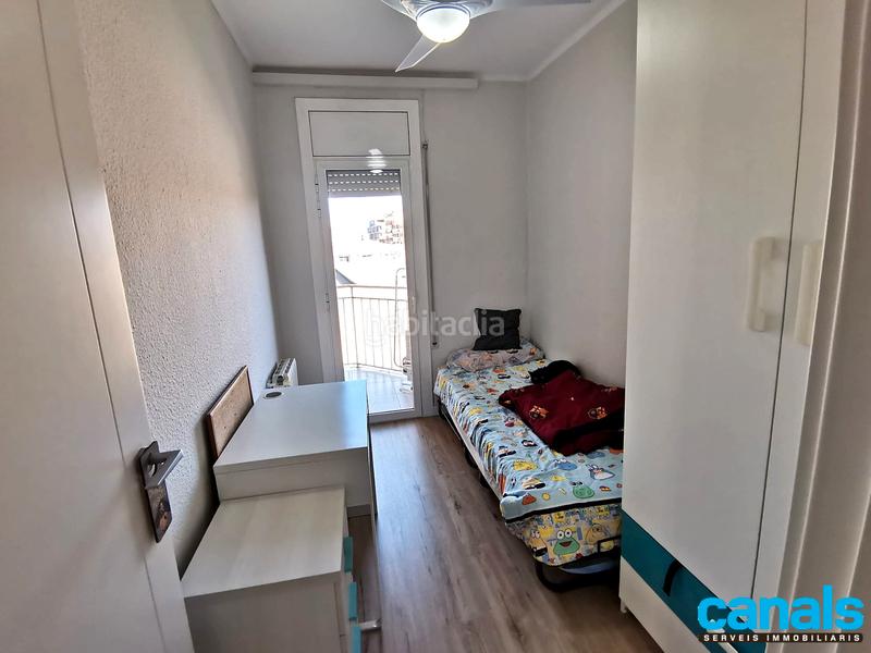 Foto 8d5fc6e9-8874-4a18-8965-4afc2d0337ef. Piso en carrer de sant lluís 32 exterior y reformado en Cerdanyola del Vallès