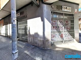 Lloguer Local Comercial a Carrer del torrent 51. Local esquinero