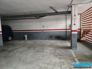 Aparcament cotxe a Avinguda de Catalunya 29